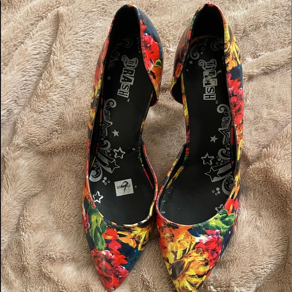 Brash Women’s Shoes - Picture 1 of 7